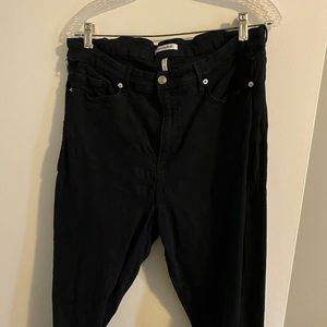 Good American “good legs” dark blue skinny jeans